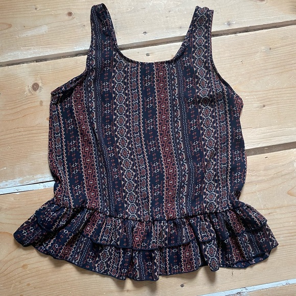 Ruffled tank - Picture 1 of 5